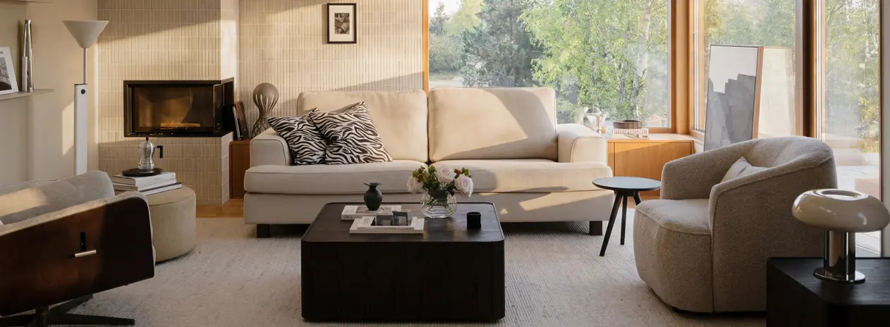 Aberdeen sofa Dermot sofa chair Seabrook coffee table.
