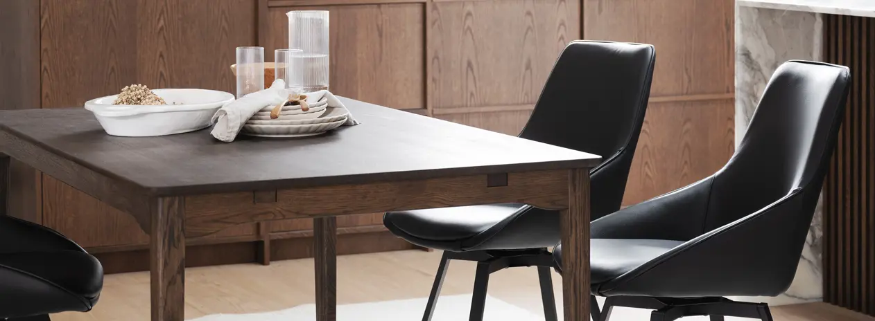 Markham dining table alison chair 118133.