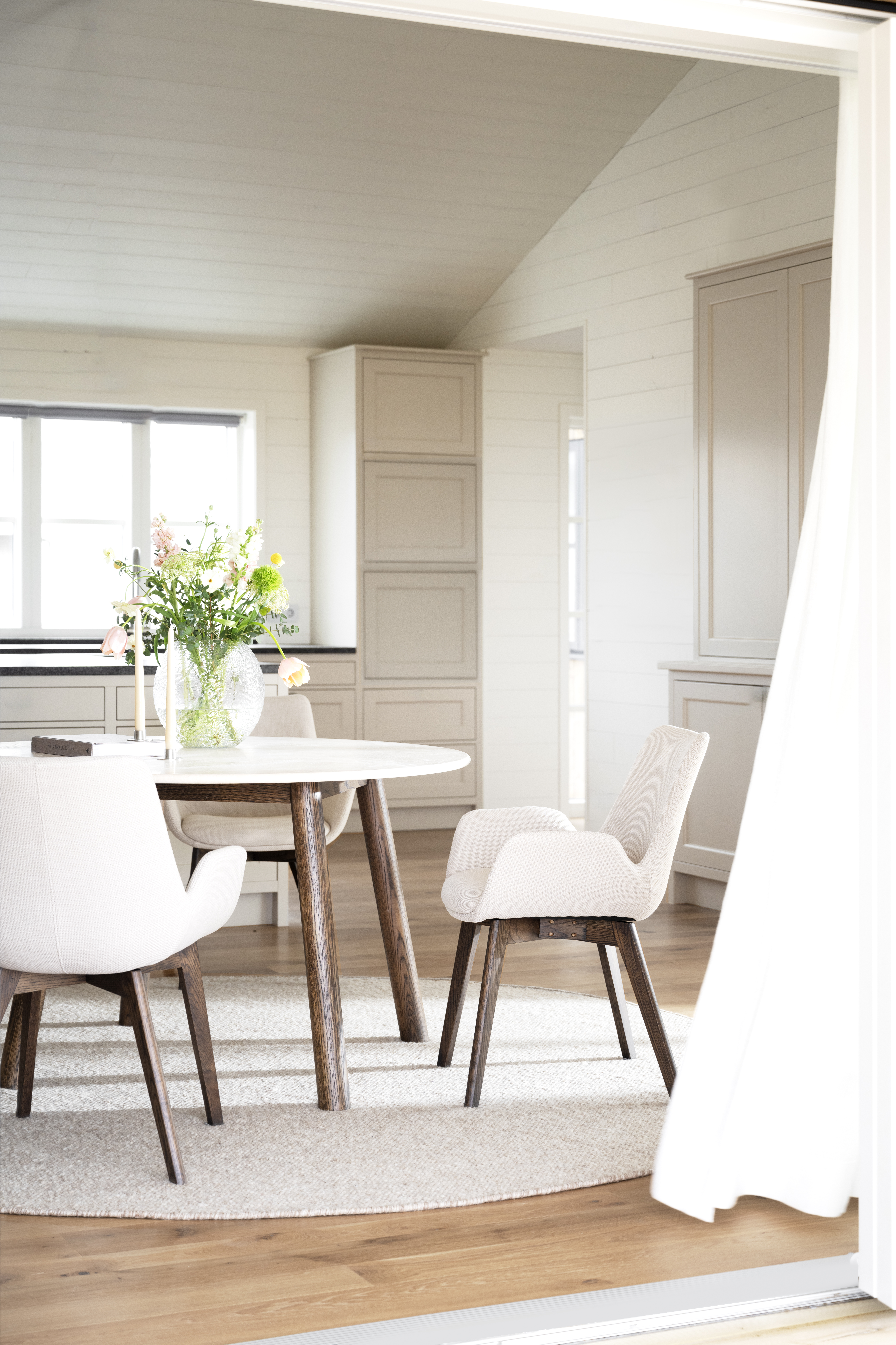 Taransay esstisch, Beige/braun, 125x125 cm