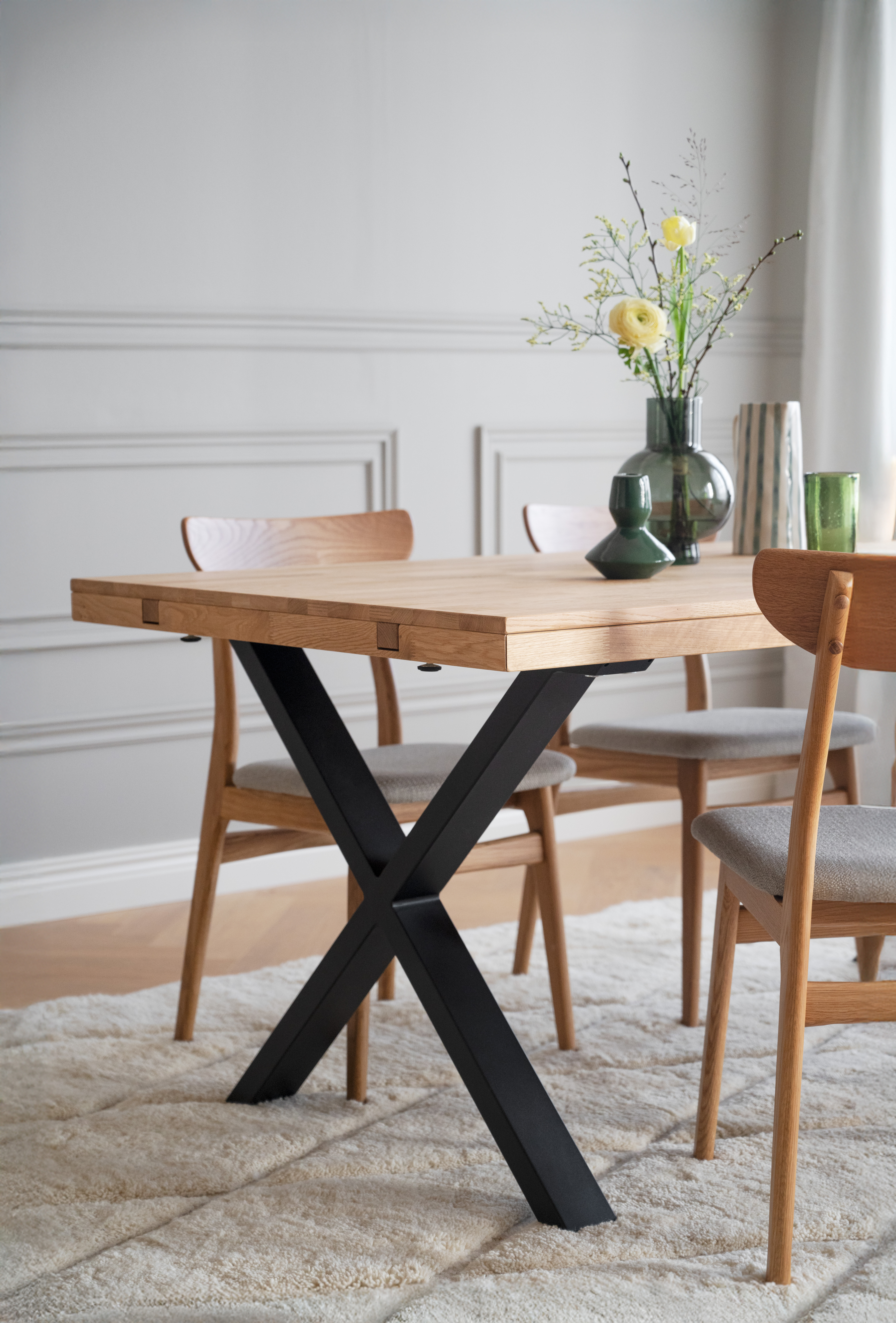 Brooklyn dining table, X-legs, Oak/black, 170x95 cm | Rowico Home