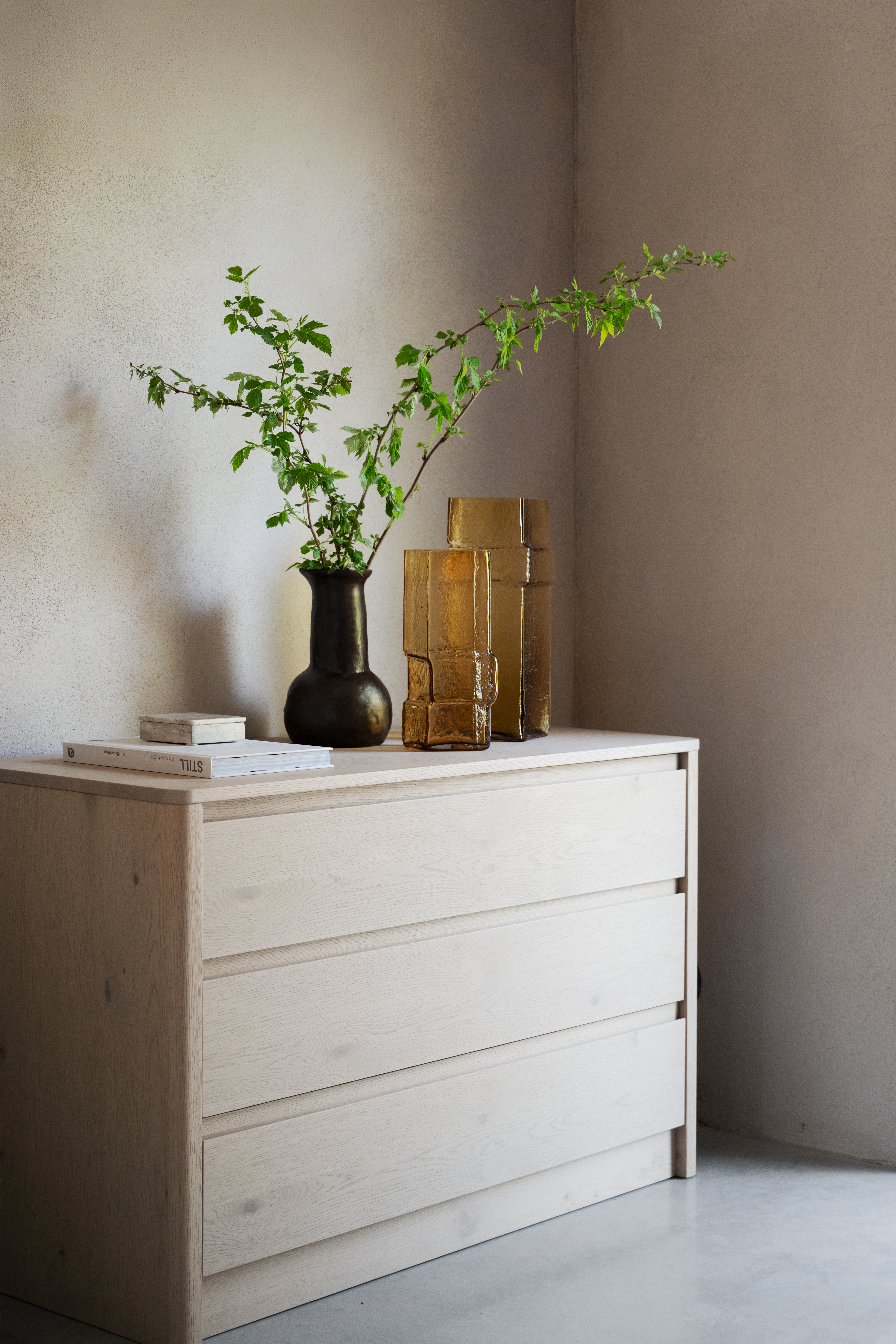 Melstone chest, Whitewash, 110x45x70 cm | Rowico Home
