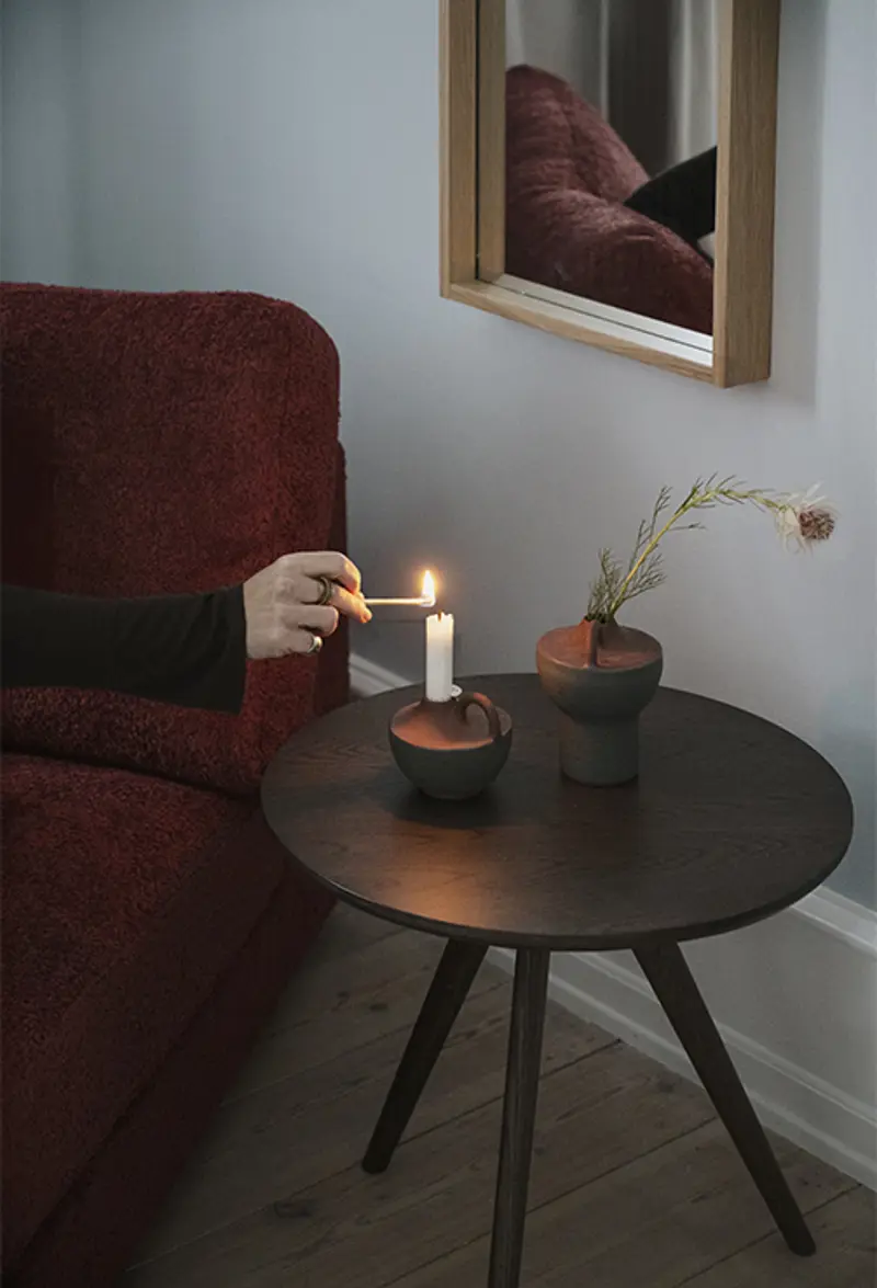 Yumi sidetable brown oak.