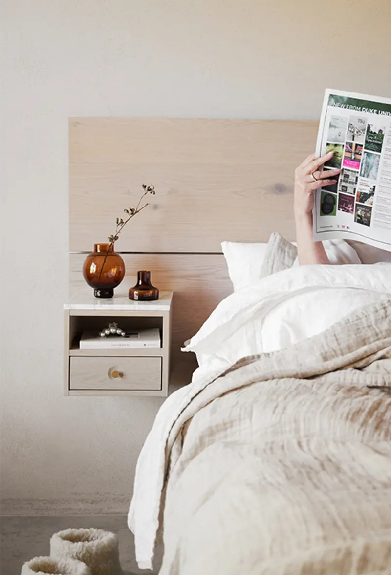 Guest room headboard Whitmore Elisabeth.