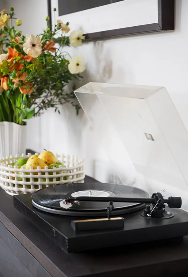 decorations sideboard dark wood brown.