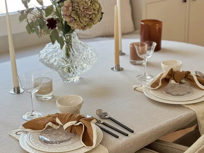 Autumn table setting orange