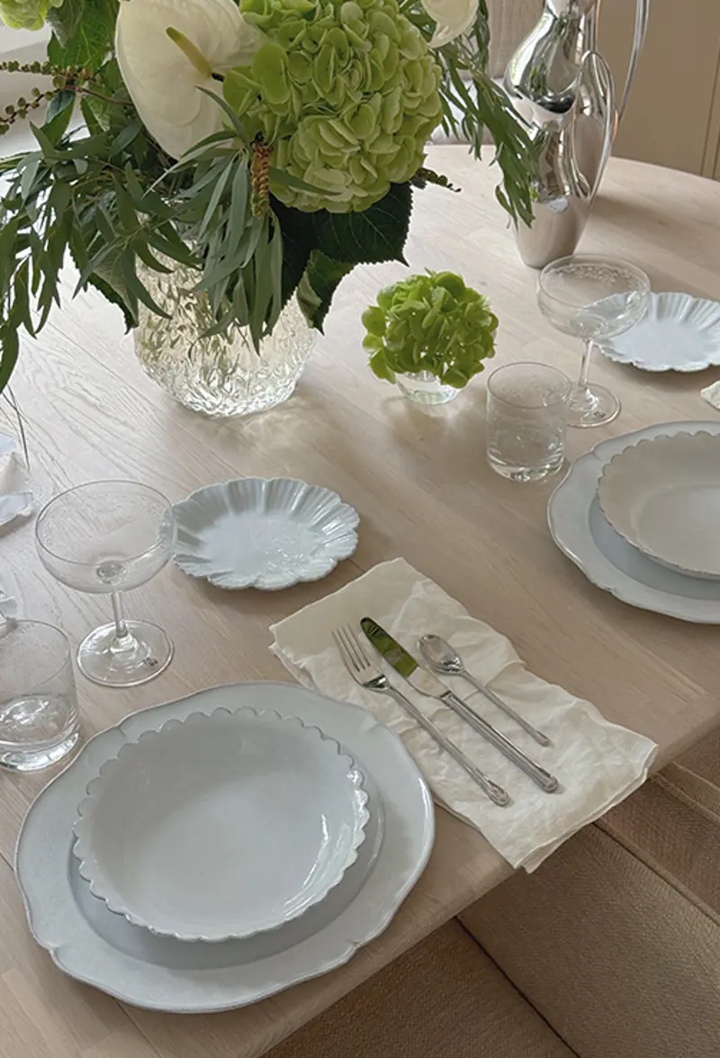 copenhagen table setting side