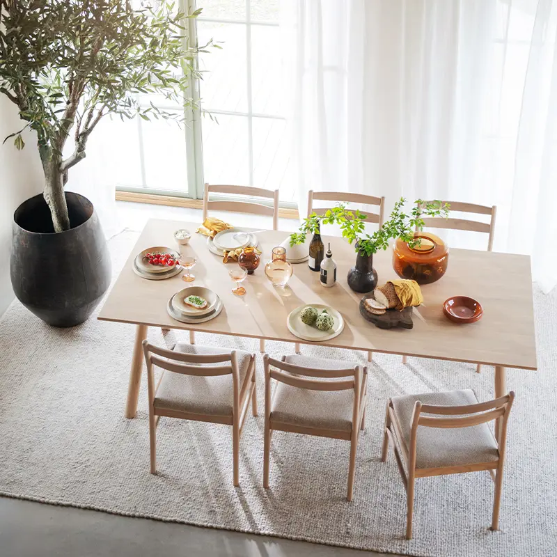 Clapperton dining table kerwin chair whitewash.