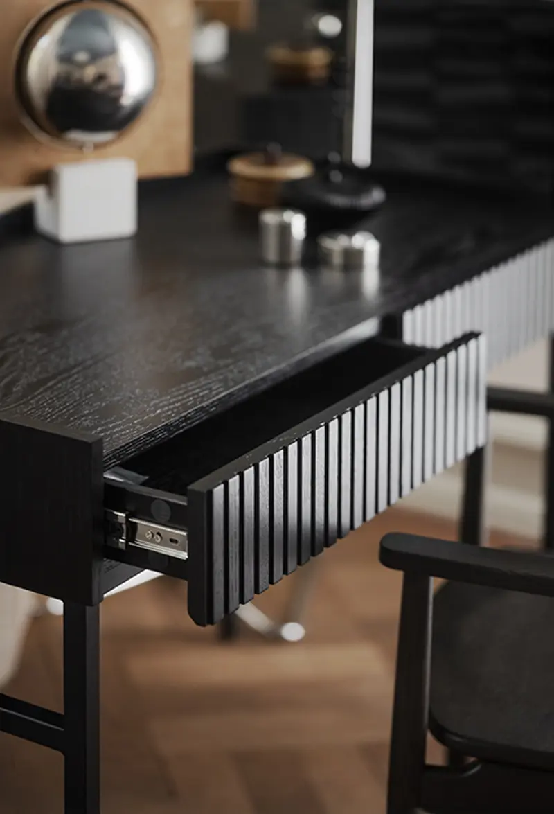 Halifax desc drawer black.