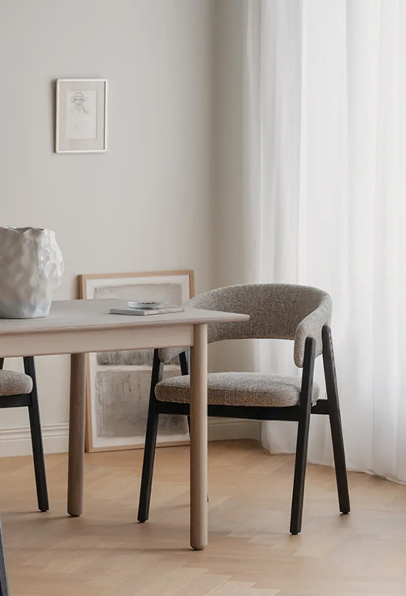 Barnaby dining chair Derrimore dining table.