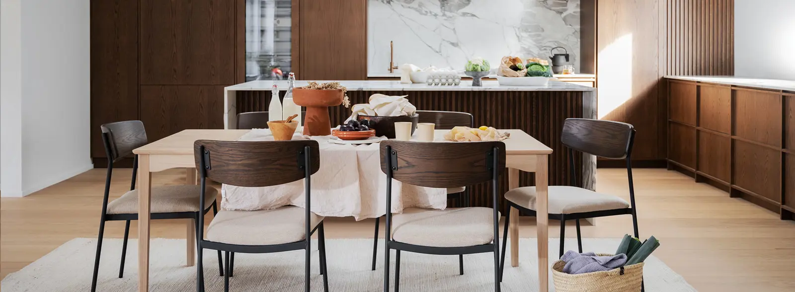 Markham dining table in whitewash oak maymont chair