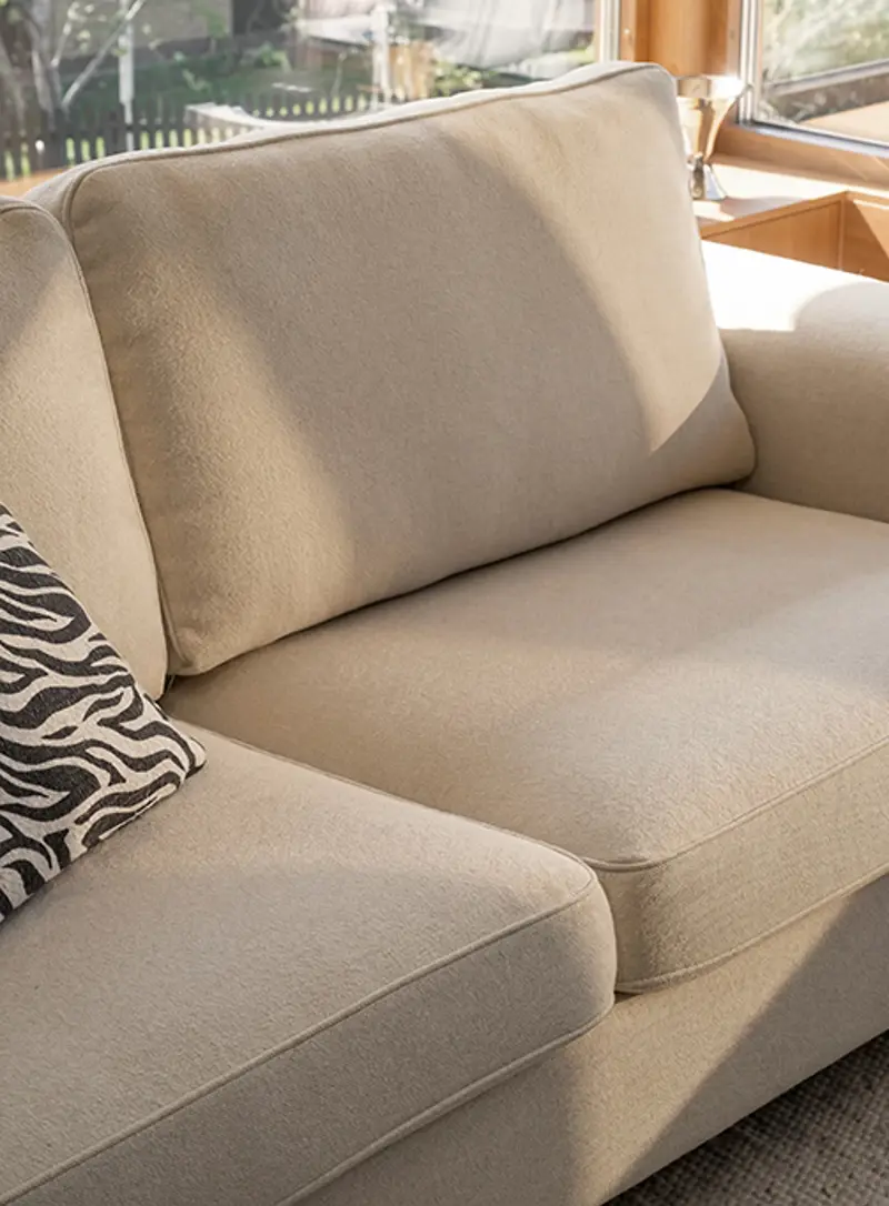 Aberdeen sofa closeup beige.