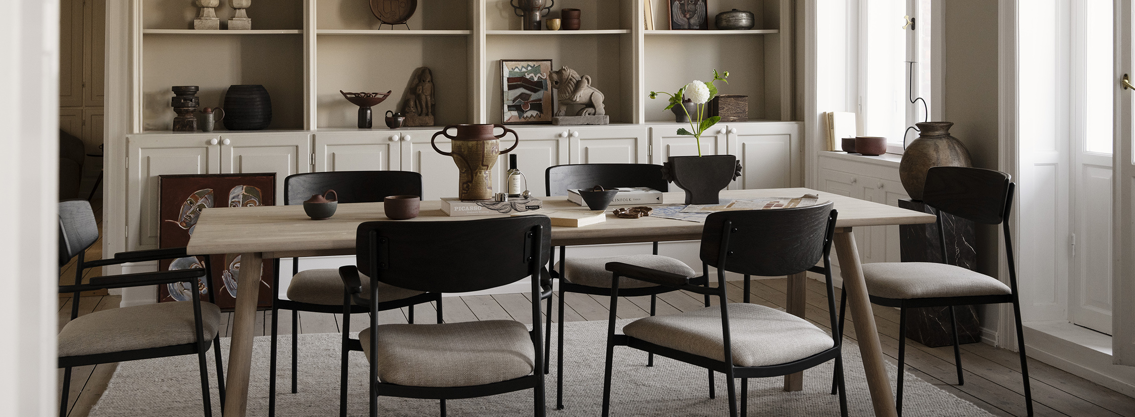 Clapperton dining table Maymont chair.