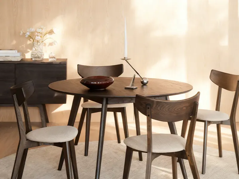 Ami chair yumi dining table brown.