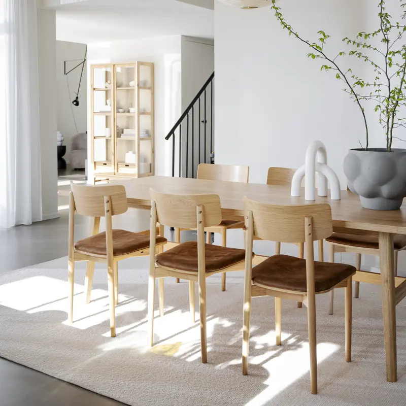 Plainfield dining table wolcott chair oak.